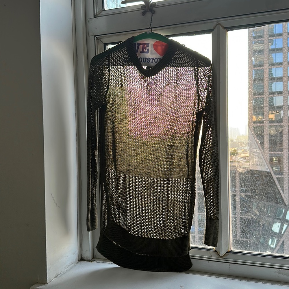 Banana Republic size XS  green sweater -  in excellent used condition.